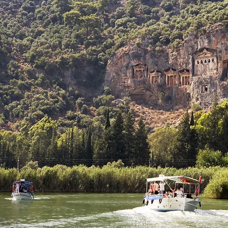 호텔 Murat Pasha Mansion (adults Only) 3*