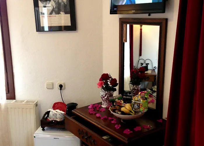 Отель Murat Pasha Mansion (adults Only) 3*